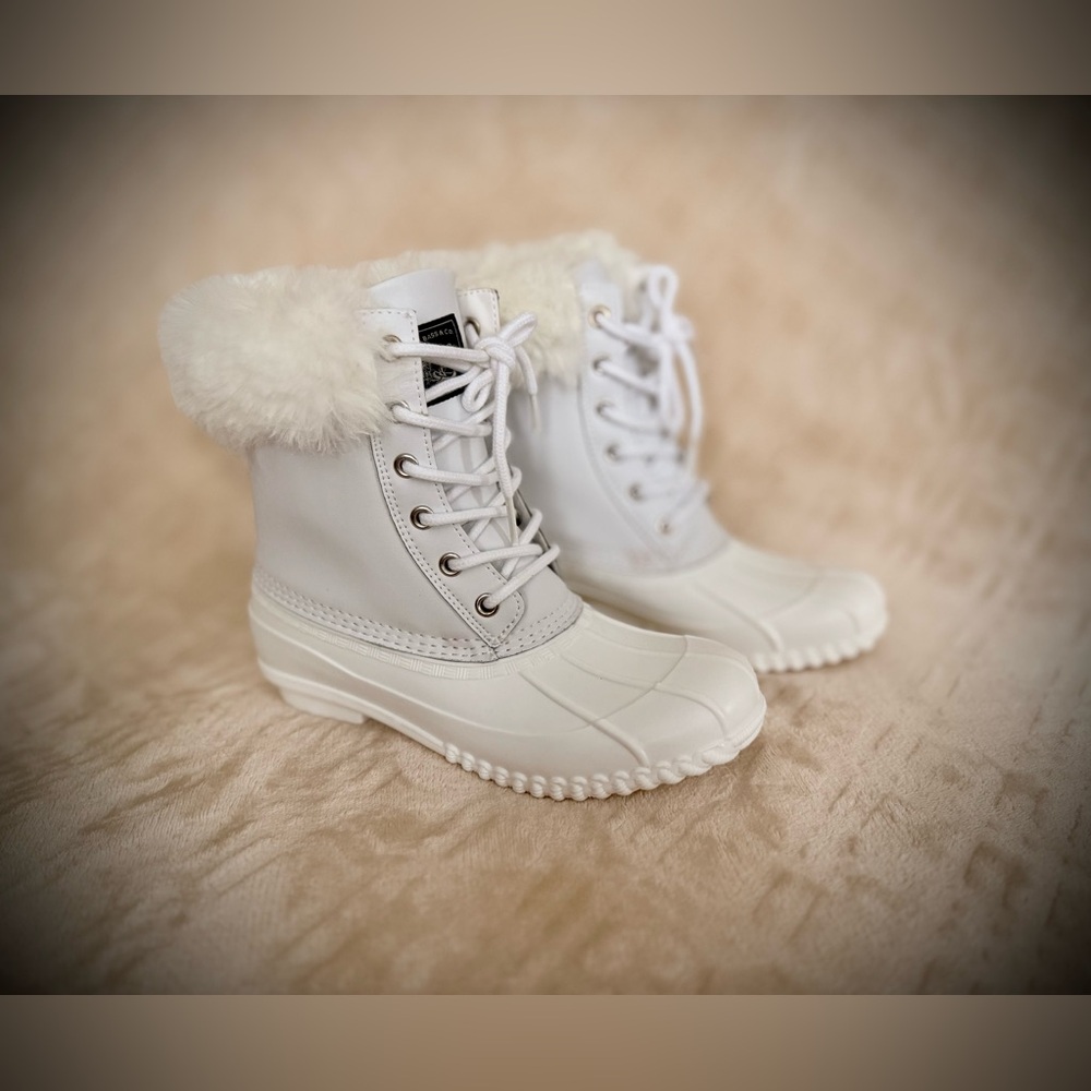 G.H.Bass Women's White Winter Duck Boots